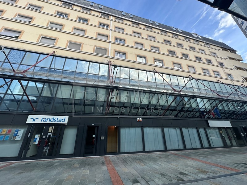 Appartamento in Vendita a Savona, 295'000€, 85 m², arredato, con Box