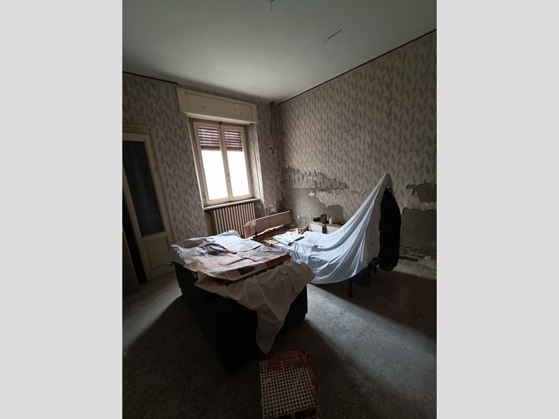 Trilocale in Vendita a Castel San Giovanni, 45'000€, 70 m²