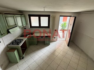 Quadrilocale in Vendita a Aulla, zona Albiano Magra, 85'000€, 80 m²
