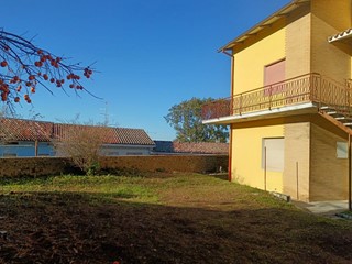 Quadrilocale in Vendita a Tavoleto, 70'000€, 104 m², con Box