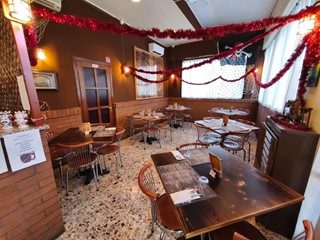 Attività commerciale in Vendita a Grugliasco, 39'000€, 80 m²