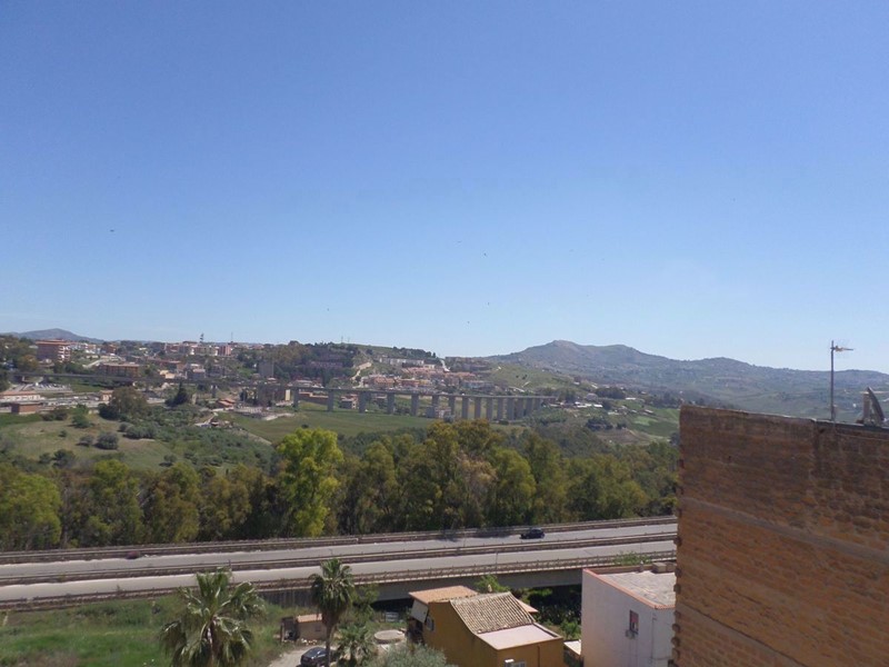 Trilocale in Vendita a Agrigento, 50'000€, 80 m²