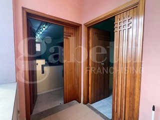 Trilocale in Vendita a Avola, 190'000€, 93 m², arredato