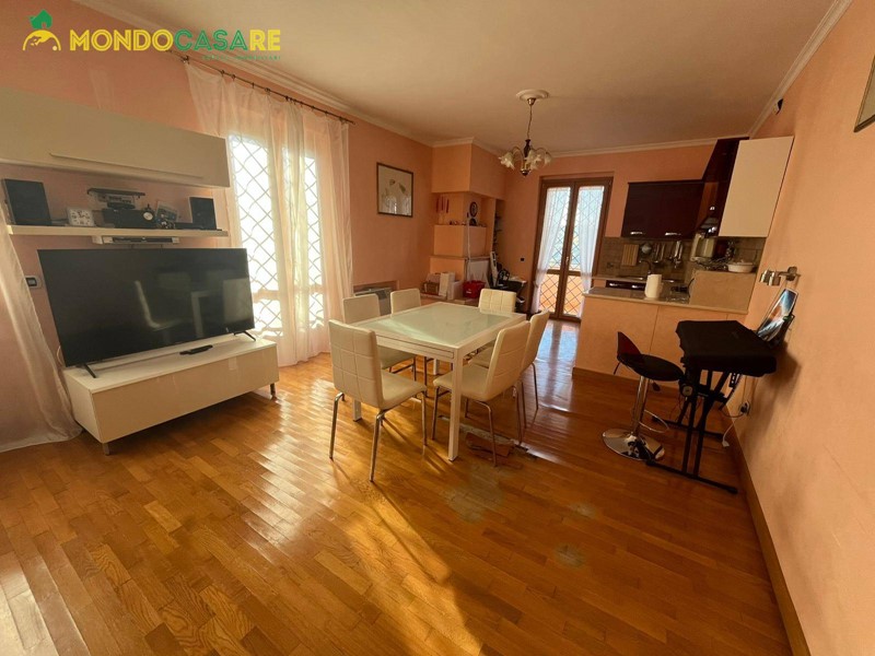 Quadrilocale in Vendita a Monterotondo, 290'000€, 230 m²