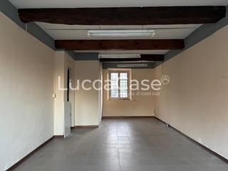 Laboratorio in Vendita a Lucca, zona Sant'Anna, 80'000€, 47 m²