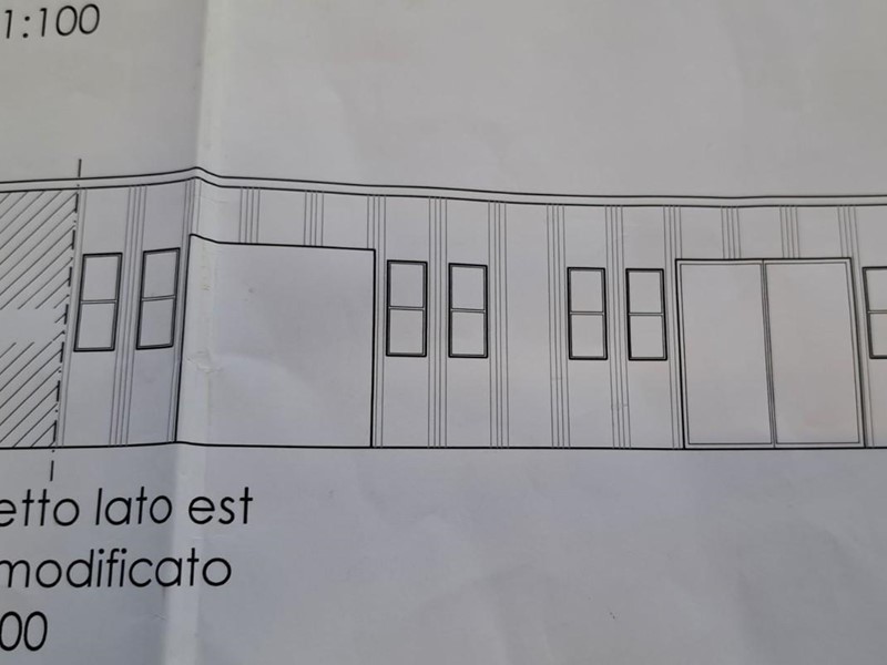 Capannone in Vendita a Rosignano Marittimo, zona Rosignano Solvay, 130'000€, 150 m²