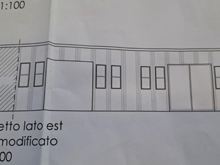 Capannone in Vendita a Rosignano Marittimo, zona Rosignano Solvay, 130'000€, 150 m²