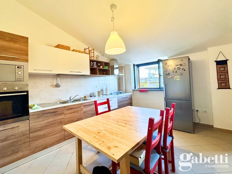 Trilocale in Vendita a Pomigliano d'Arco, 195'000€, 100 m²