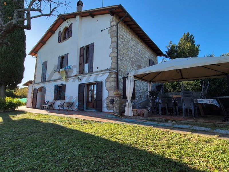 Casa Indipendente in Vendita a Rosignano Marittimo, 500'000€, 230 m²