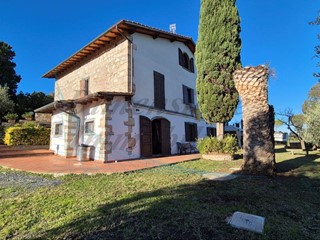 Casa Indipendente in Vendita a Rosignano Marittimo, 500'000€, 230 m²