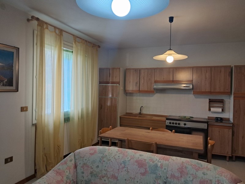 Quadrilocale in Vendita a Novafeltria, zona Secchiano, 160'000€, 122 m²