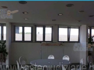 Immobile commerciale in Vendita a Morciano di Romagna, 310'125€, 450 m²