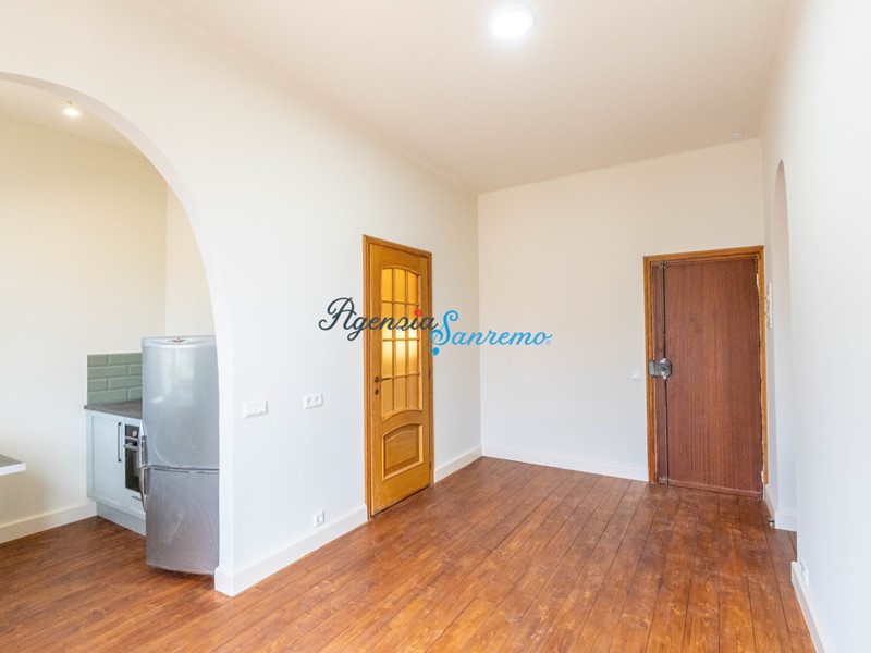 Trilocale in Vendita a Sanremo, 138'000€, 60 m²