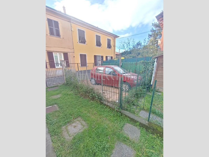 Appartamento in Vendita a La Spezia, zona Migliarina, 170'000€, 107 m²