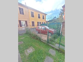 Appartamento in Vendita a La Spezia, zona Migliarina, 170'000€, 107 m²
