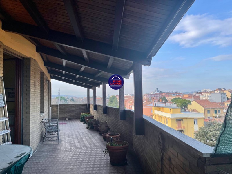 Quadrilocale in Vendita a Pesaro, zona Centro, 370'000€, 125 m²