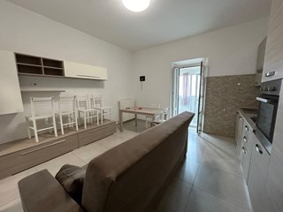 Trilocale in Vendita a Livorno, 120'000€, 60 m², arredato