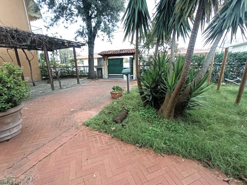 Appartamento in Vendita a Viareggio, 295'000€, 135 m²