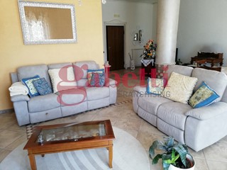 Trilocale in Vendita a Venafro, 79'000&euro;, 119 m²