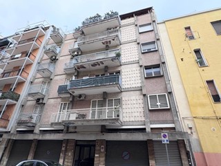 Trilocale in Vendita a Bari, 200'000€, 111 m²