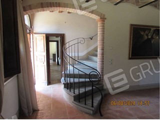 Casa Indipendente in Vendita a Ravenna, 510'000€, 391 m²