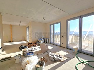 Appartamento in Vendita a Vicenza, 530'000€, 193 m², con Box