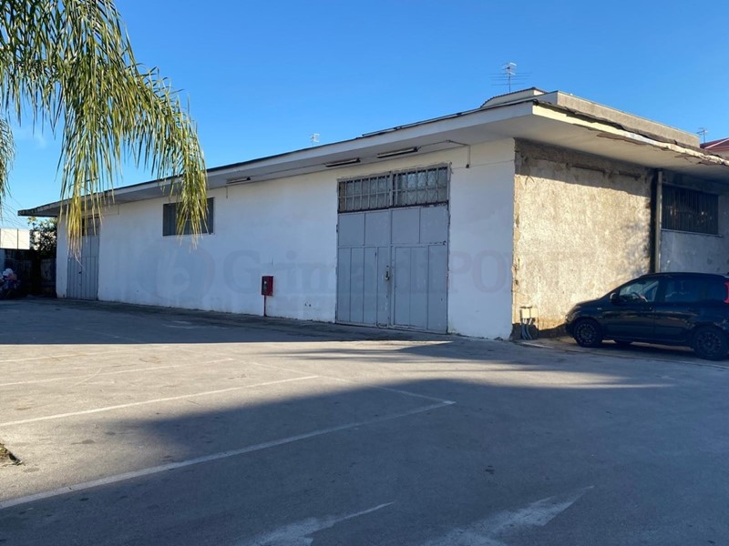 Capannone in Affitto a Mugnano di Napoli, 4'000€, 500 m²