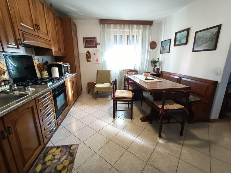 Casa Indipendente in Vendita a Ameglia, zona Fiumaretta, 225'000&euro;, 110 m²