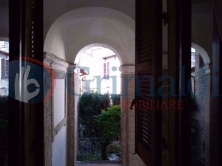 Quadrilocale in Vendita a Bevagna, 130'000€, 116 m²