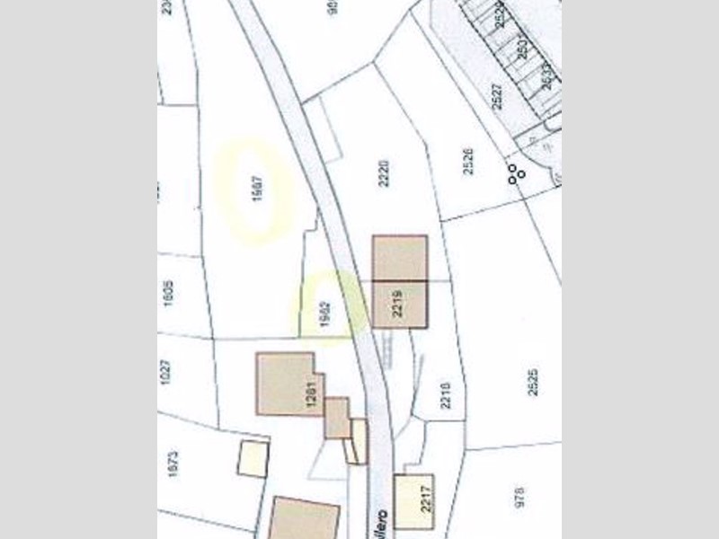 Terreno edificabile in Vendita a Ponna, 30'000€, 1000 m²