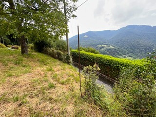 Terreno edificabile in Vendita a Ponna, 30'000€, 1000 m²