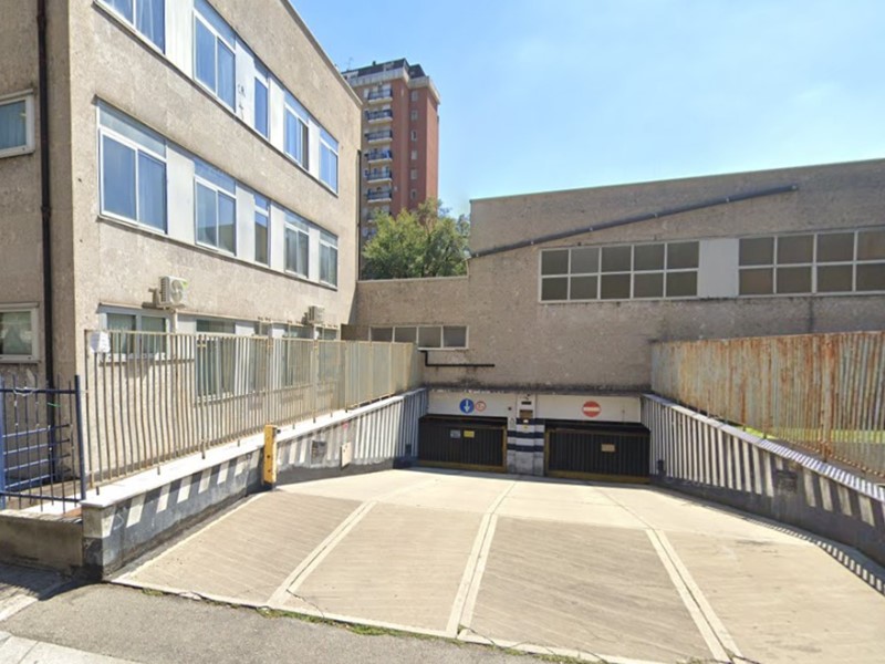 Box in Vendita a Cinisello Balsamo, 6'000€, 13 m², con Box