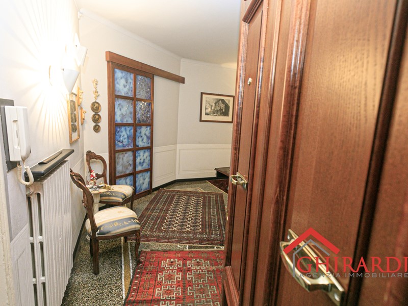 Appartamento in Vendita a Genova, zona Pegli, 400'000€, 177 m²