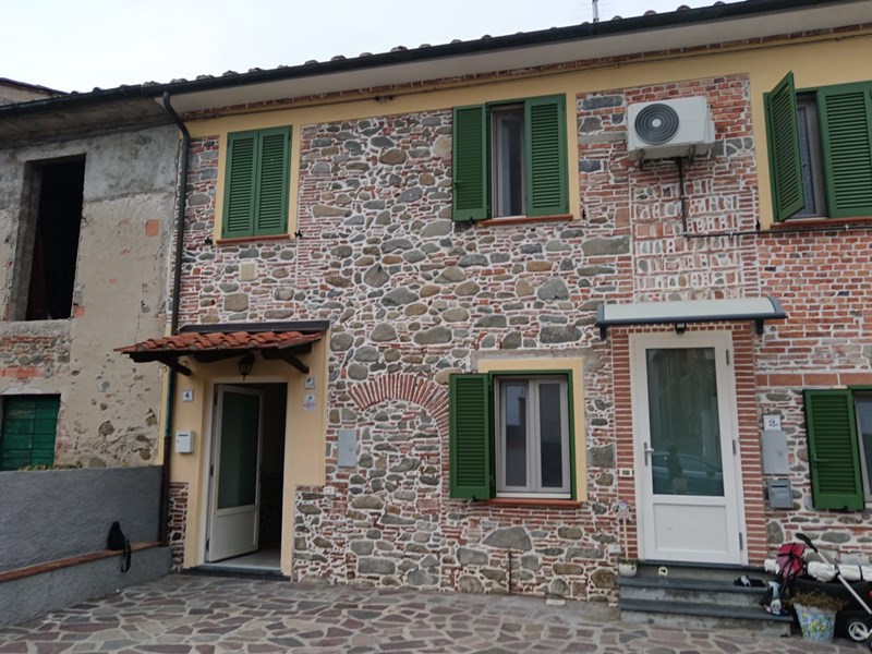 Quadrilocale in Vendita a Capannori, zona Lammari, 225'000€, 110 m²