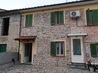 Quadrilocale in Vendita a Capannori, zona Lammari, 225'000€, 110 m²
