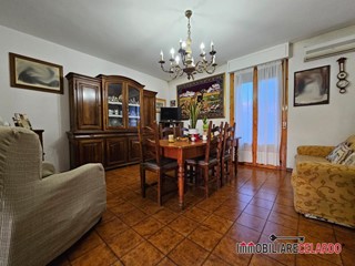Appartamento in Vendita a Casole d'Elsa, 200'000&euro;, 115 m²