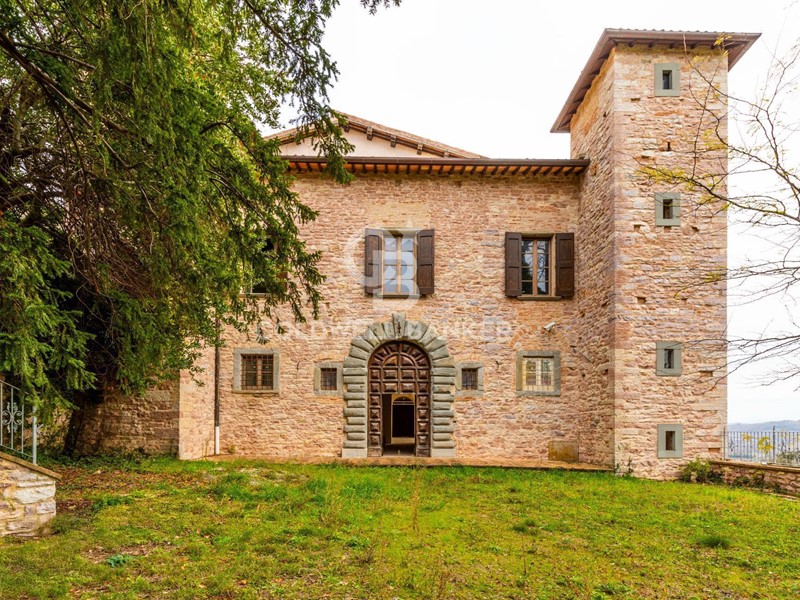 Appartamento in Vendita a Gubbio, 2'750'000€, 1200 m²