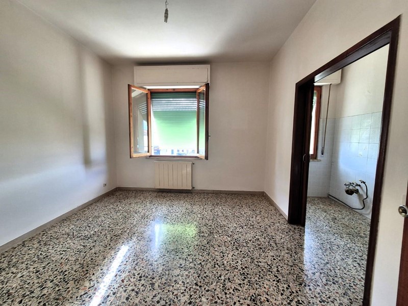 Villa bifamiliare in Vendita a Cerreto Guidi, zona Ripoli, 220'000€, 140 m², con Box