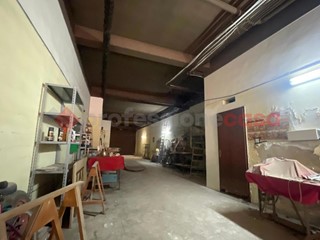 Box in Vendita a Siracusa, 84'000€, 141 m²