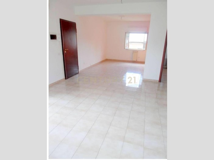 Appartamento in Vendita a Aci Castello, 178'000€, 130 m², con Box