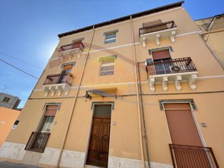 Trilocale in Affitto a Siracusa, zona Priolo Gargallo, 480€, 110 m², arredato