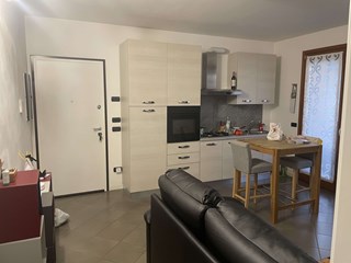 Bilocale in Vendita a Cantù, zona vighizzolo, 130'000€, 53 m², arredato