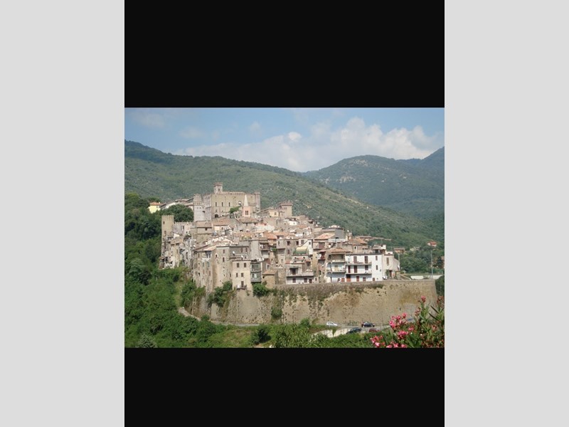 Bilocale in Vendita a San Gregorio da Sassola, 60'000€, 70 m²