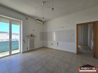 Bilocale in Vendita a Adelfia, 78'000€, 60 m²