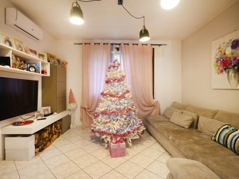 Villa in Vendita a Cascina, zona San Benedetto a Settimo, 495'000€, 182 m², con Box