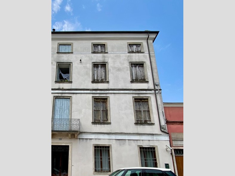 Appartamento in Vendita a Noventa Vicentina, 160'000€, 570 m²