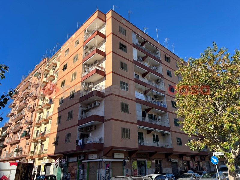 Magazzino in Vendita a Taranto, 2'000€, 7 m²
