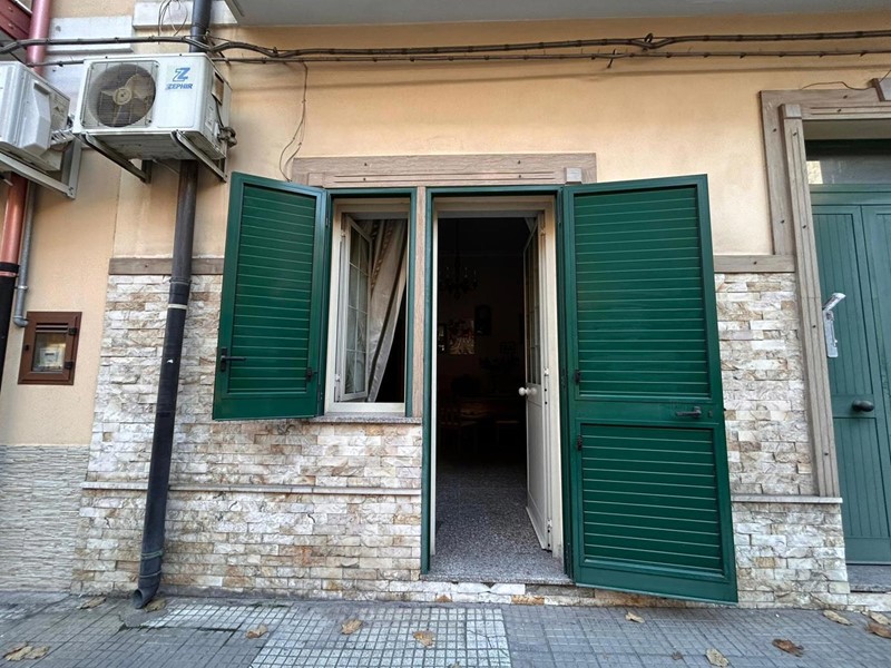Trilocale in Vendita a Barcellona Pozzo di Gotto, 55'000€, 80 m²