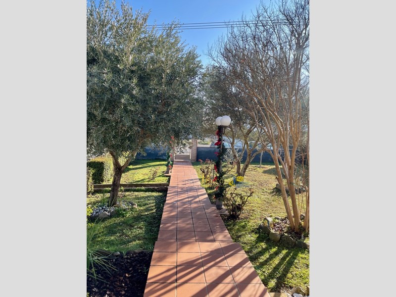 Casa Indipendente in Vendita a Felino, 395'000€, 200 m², arredato, con Box