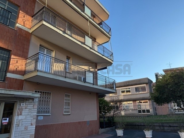 Trilocale in Vendita a Borghetto Santo Spirito, 176'000€, 45 m², arredato